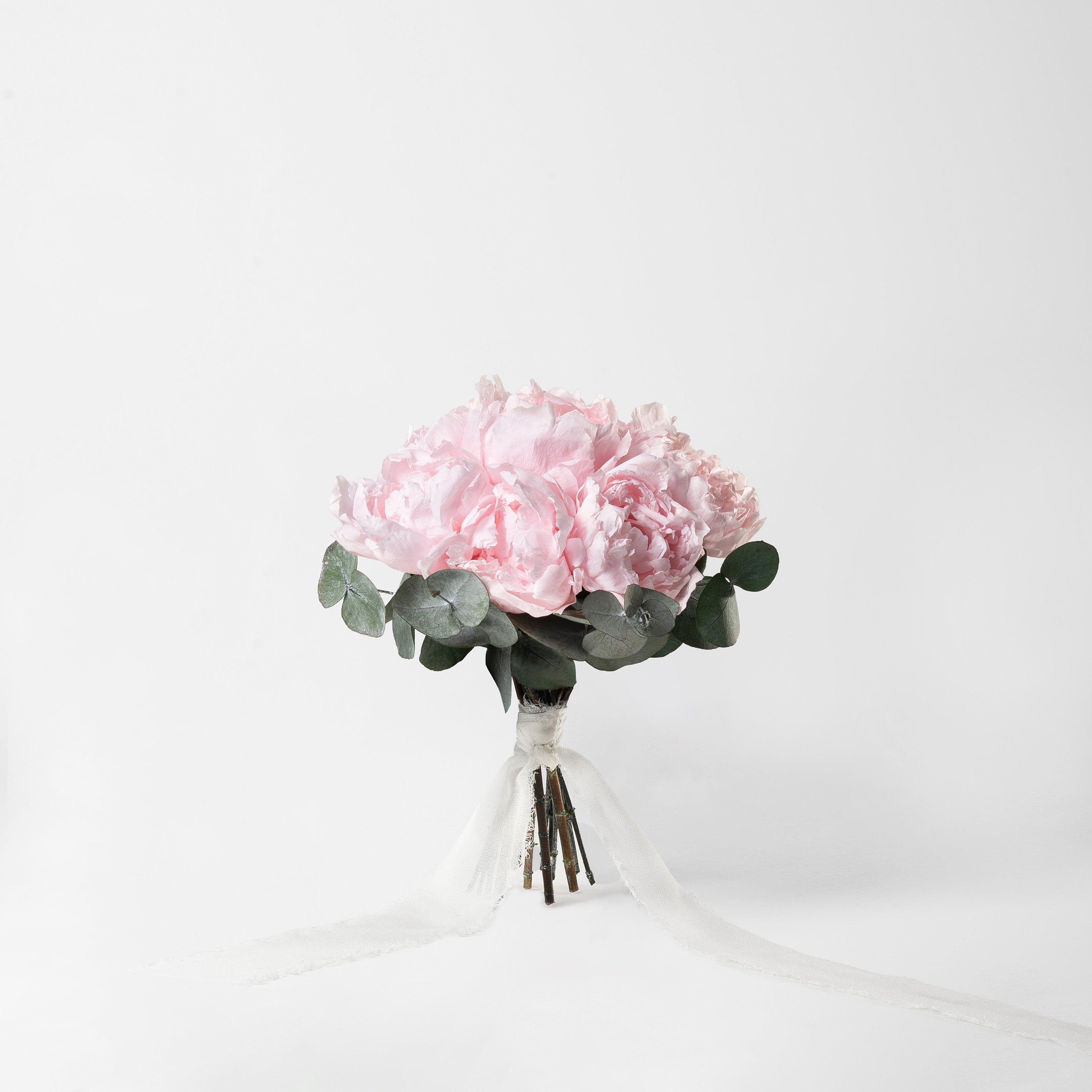 CORDELIA - PINK PRESERVED PEONY BRIDESMAID BOUQUET – Ethereal Blooms