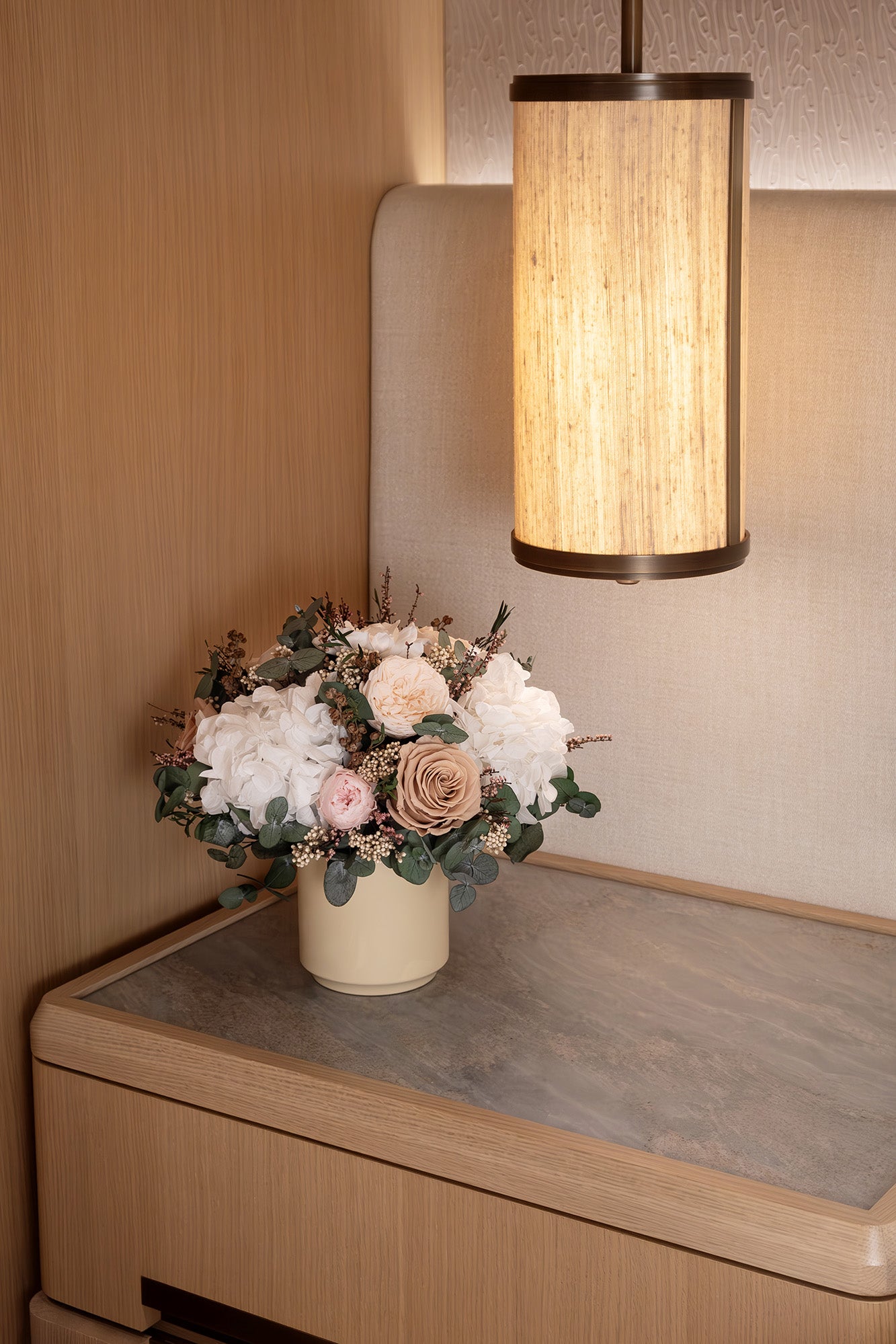 Preserved mixed flower arrangement in guest cabin