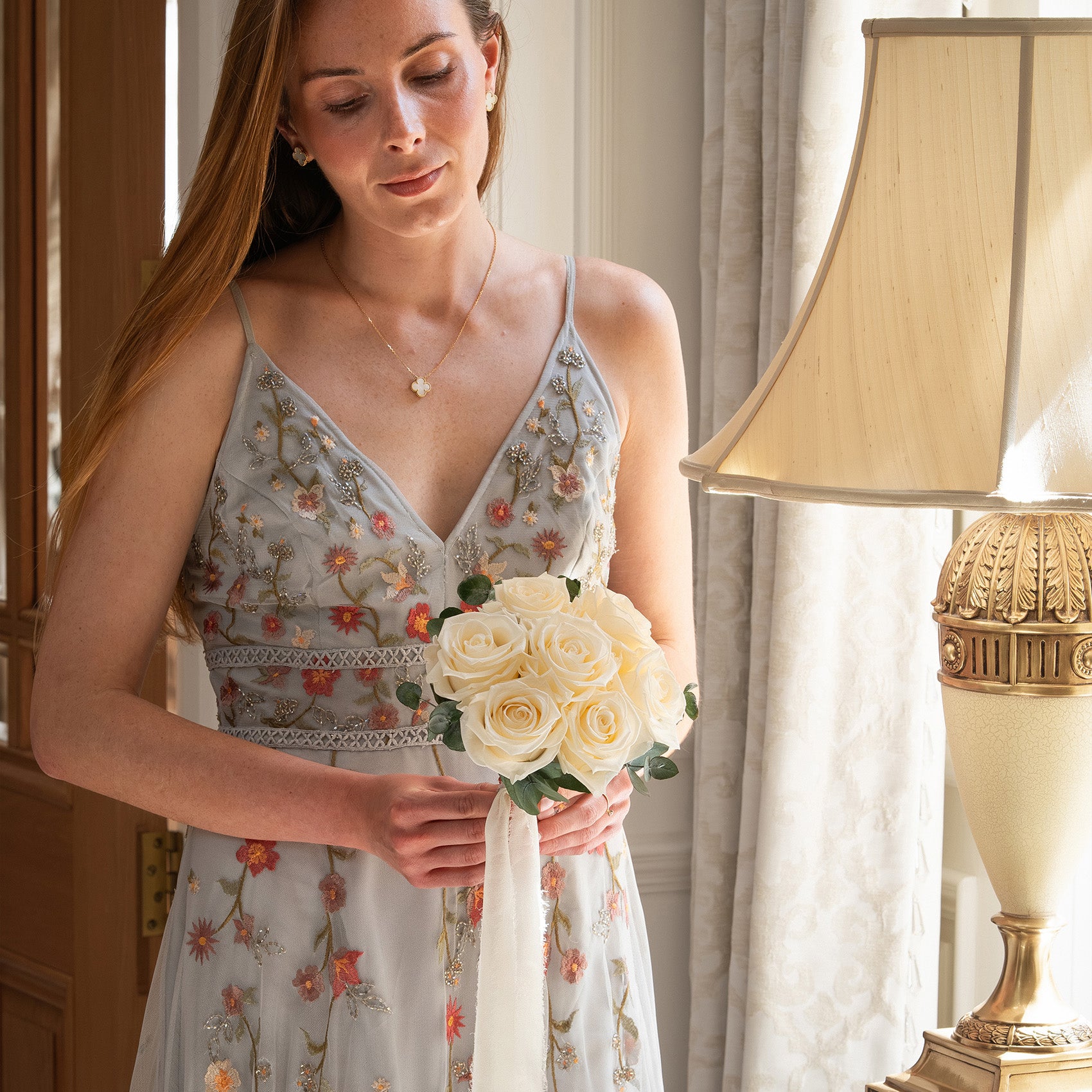 WHITE PRESERVED ROSE BRIDESMAID BOUQUET