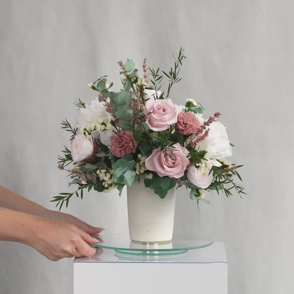 PRESERVED WHITE AND DUSTY PINK MIXED FLOWER ARRANGEMENT IN CERAMIC VASE